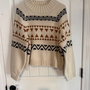 Universal Thread Cream and Brown Patterned Crewneck Sweater